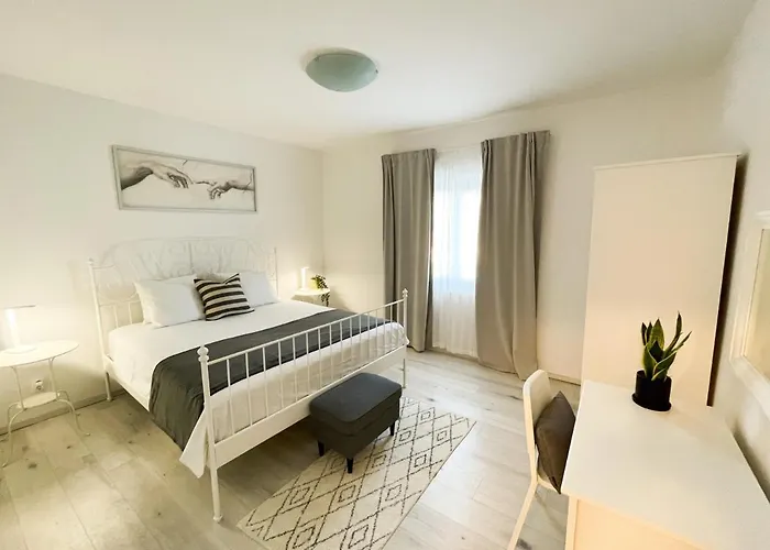 Stylish City View Apartment * Bellela *